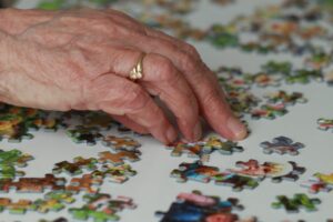 puzzling-4014283 (c) Pixabay